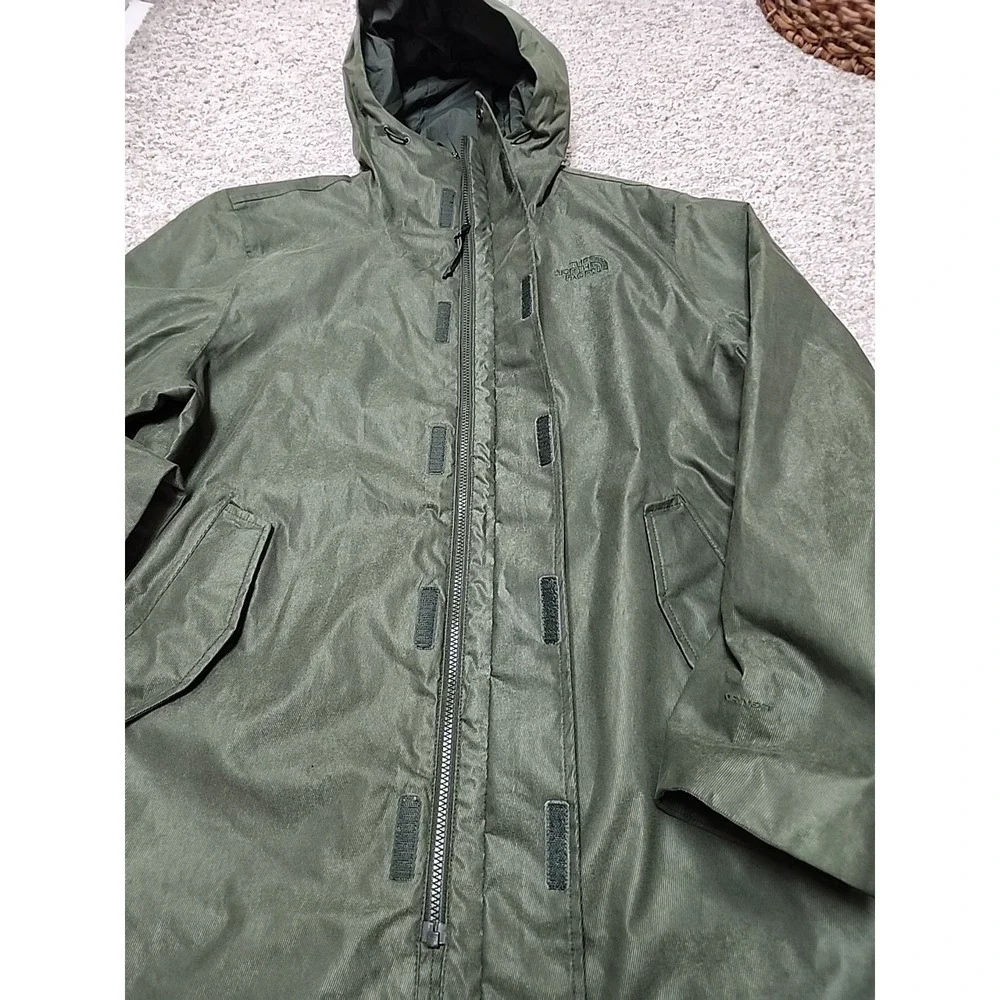 The North Face MEN'S ELMHURST TRI CLIMATE JACKET Rosin Green SIZE XL Outer Only